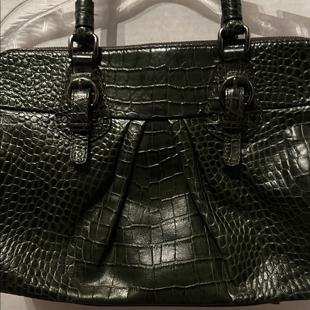 Elegant Green Crocodile-Embossed Women's Bag